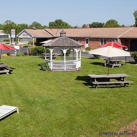 Weathervane Motor Court Ronks Exterior photo